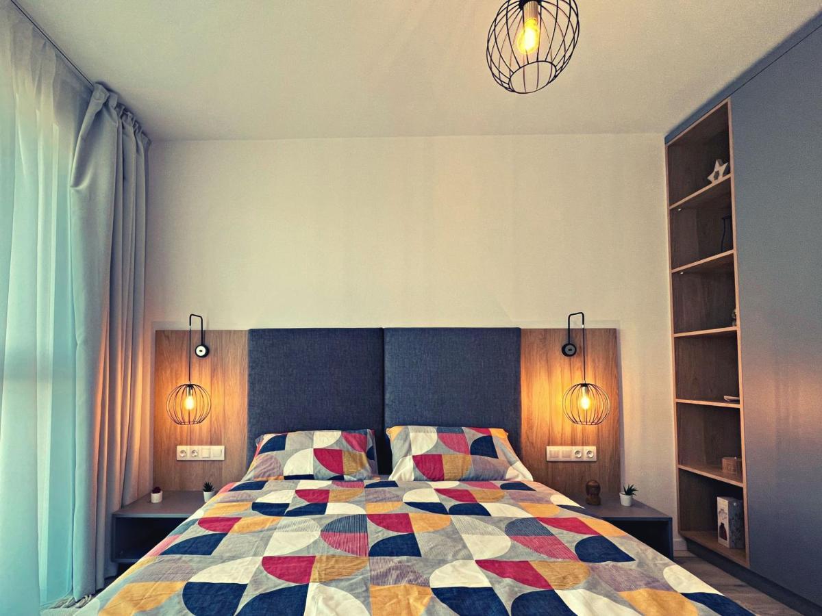 Panoramic Forest View Apartment Dumbravita  Bagian luar foto