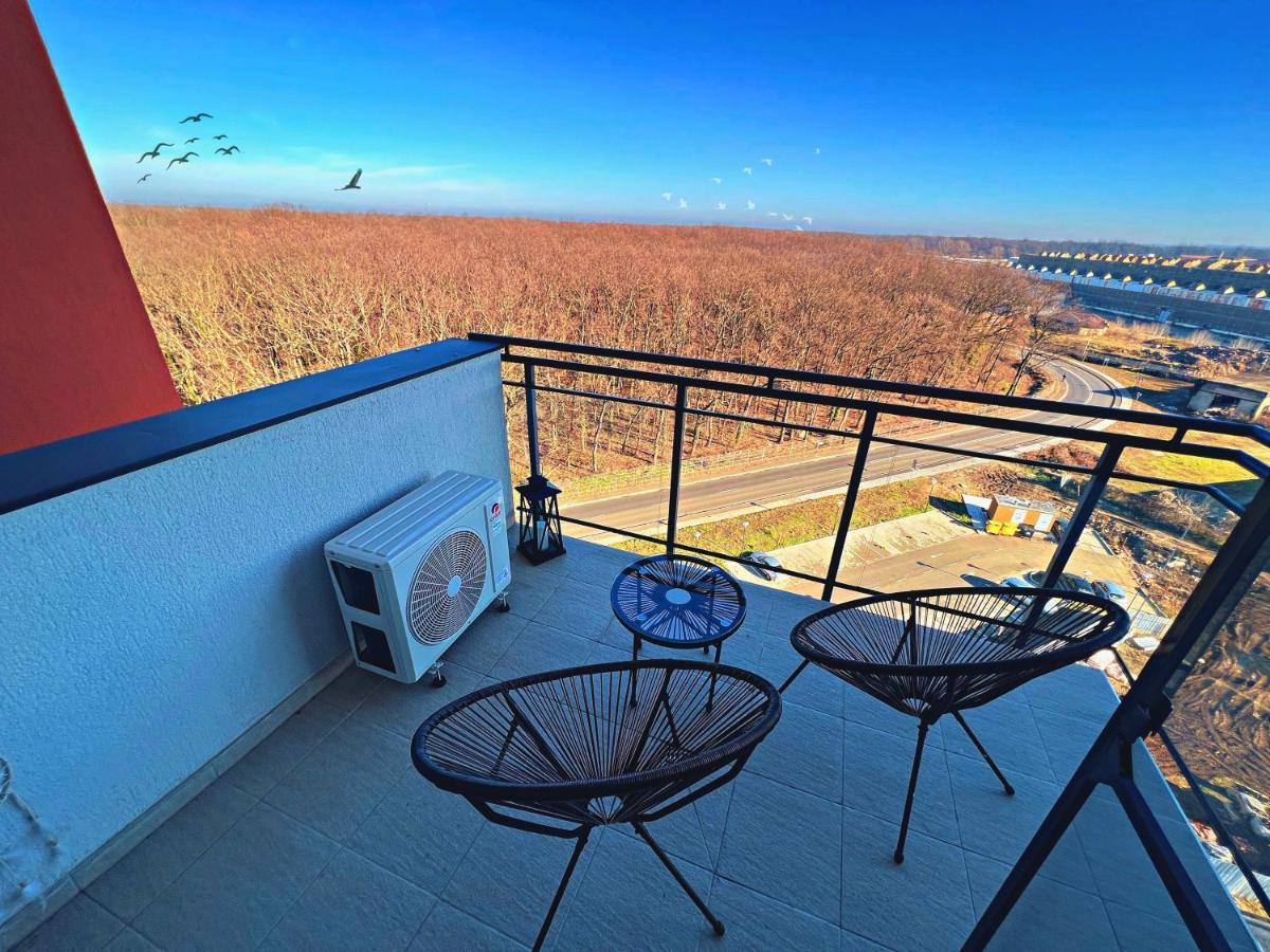 Panoramic Forest View Apartment Dumbravita  Bagian luar foto
