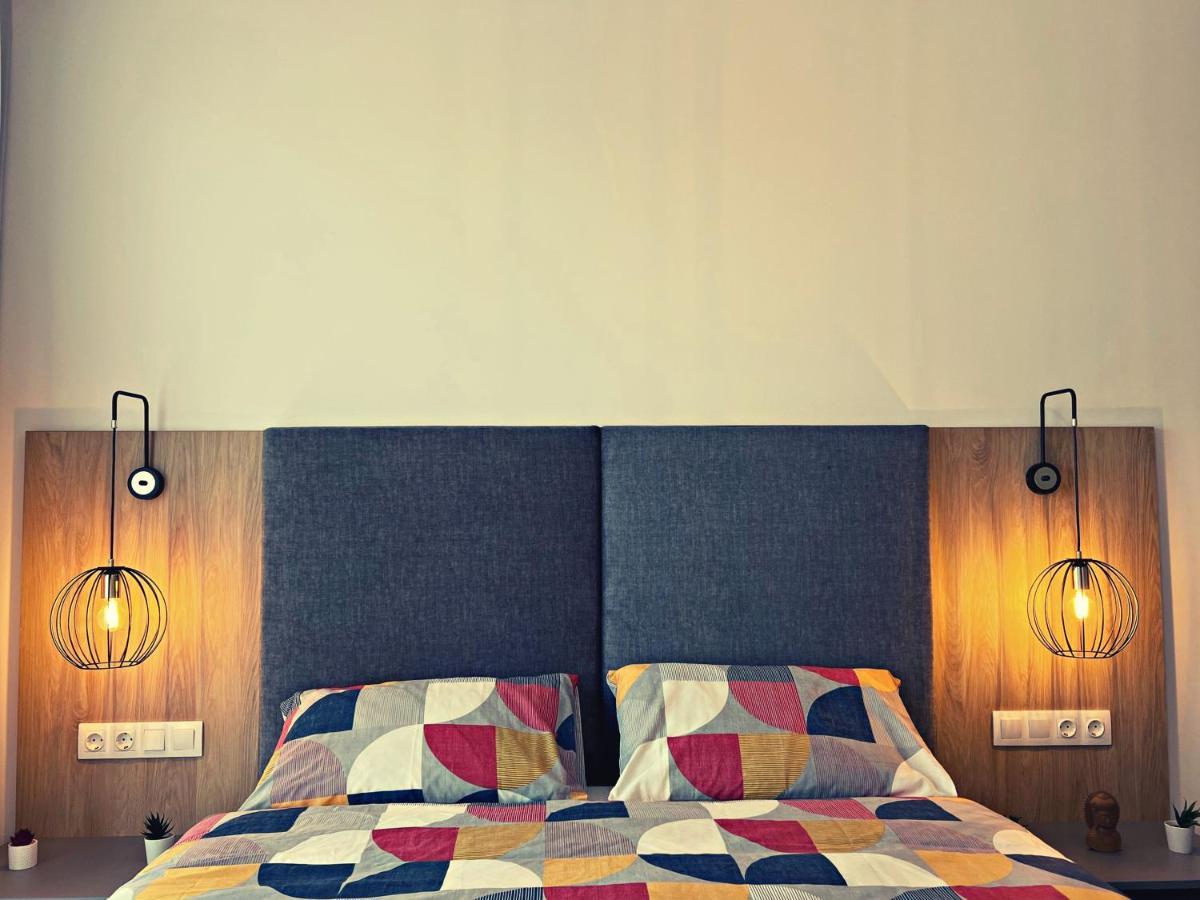 Panoramic Forest View Apartment Dumbravita  Bagian luar foto