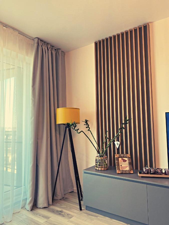Panoramic Forest View Apartment Dumbravita  Bagian luar foto